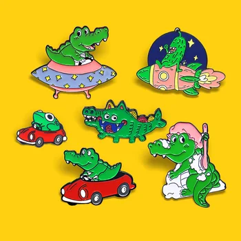 Забавная лягушка Крокодил Эмалевая Булавка На заказ, Зеленые Броши в виде животных, Дирижабль Вселенной Лягушачьего НЛО, Значок красного автомобиля, Ювелирный подарок для друзей